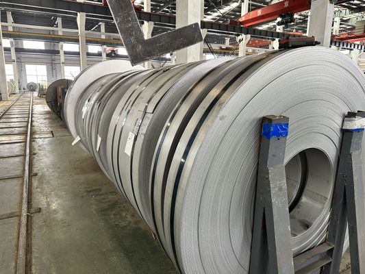 Precision Cut Thin Stainless Steel Strips AiSi Punching Hot Rolled 301