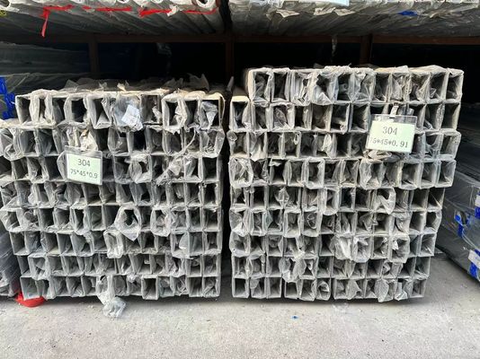 Square 6mm 304 Stainless Steel Pipe 3 Inch Welded For High Temperature